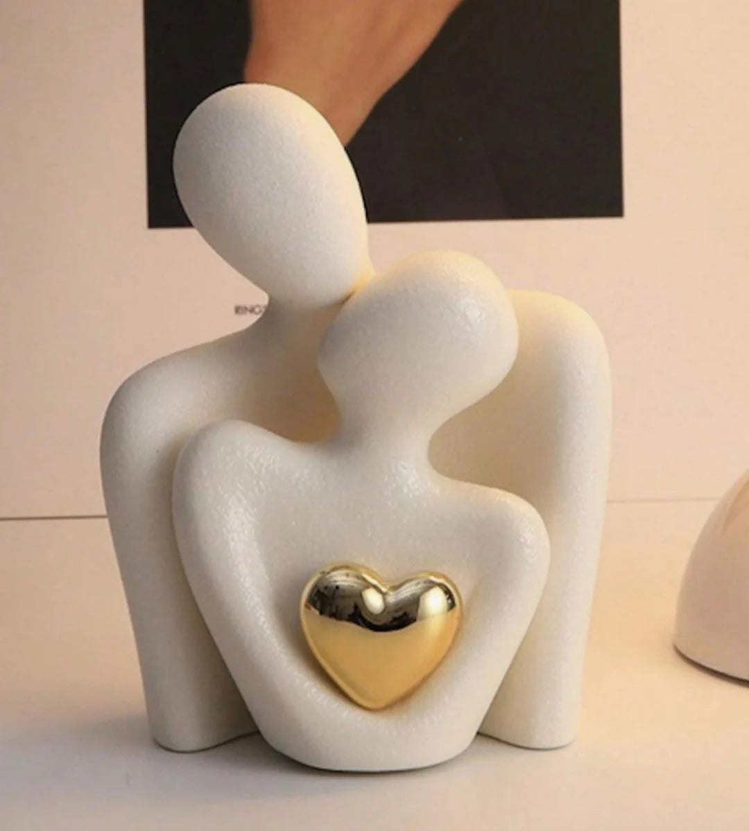 White Ceramic Love Sculpture Decor – Elegant Symbol of Connection & Warmth